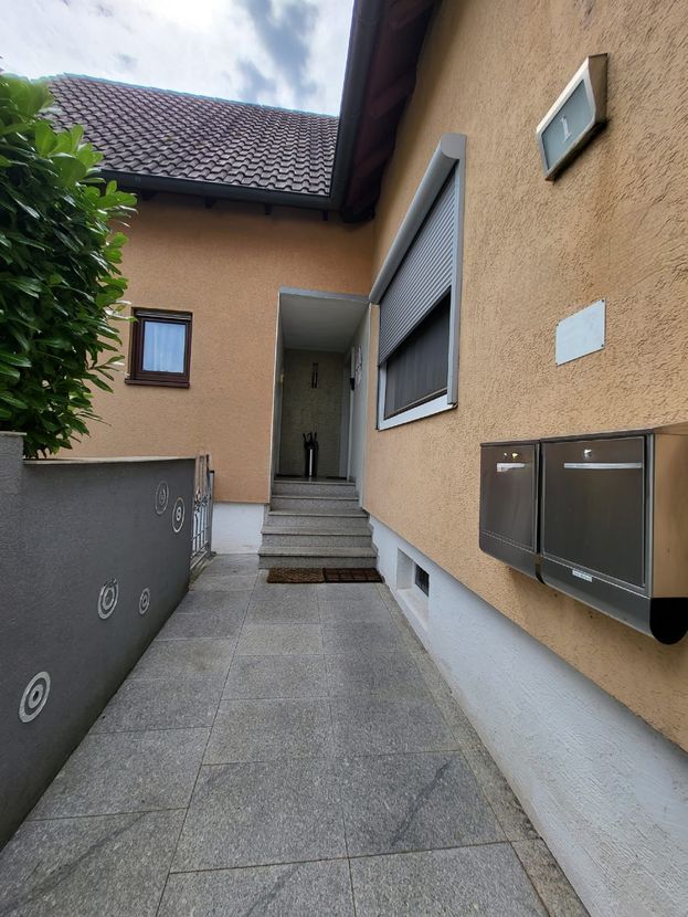 Ansprechende Wohnung mit fünf Zimmern in Rastatt. Besichtigungtermine